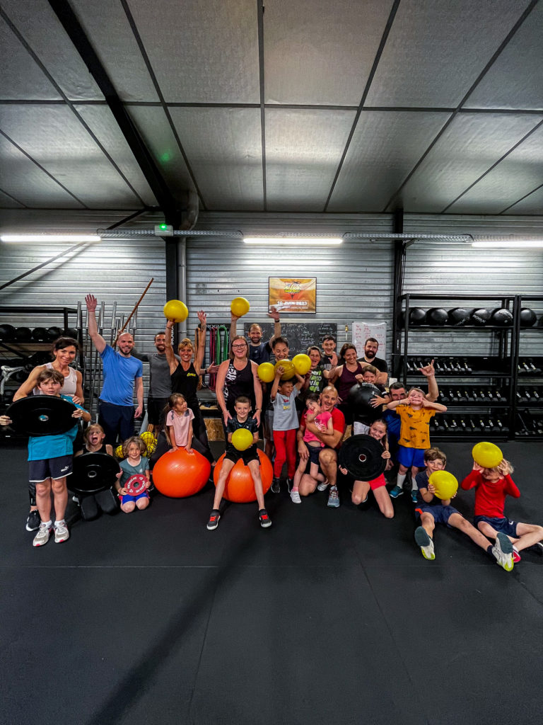 Sport en groupe à Mérignac chez onebreak